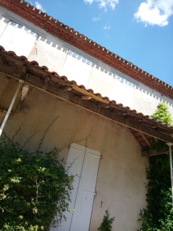 Réfection d'un avant-toit en tuiles sur façade